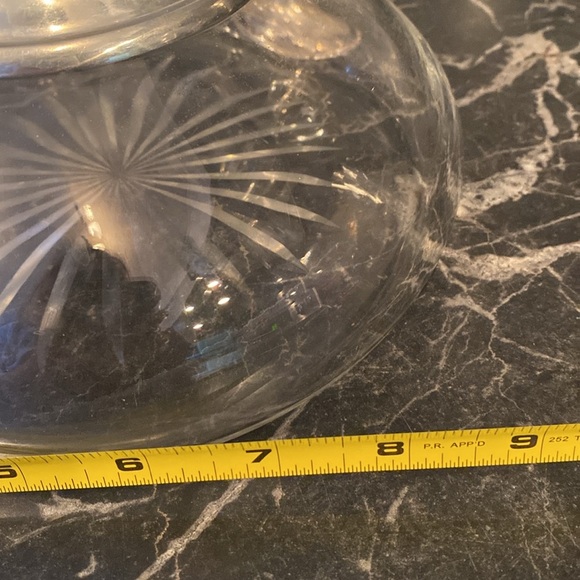 Vintage Decanter with 6 wine  glasses. - Picture 16 of 16